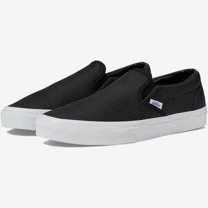Vans Classic Slip-Ons in Black Leather